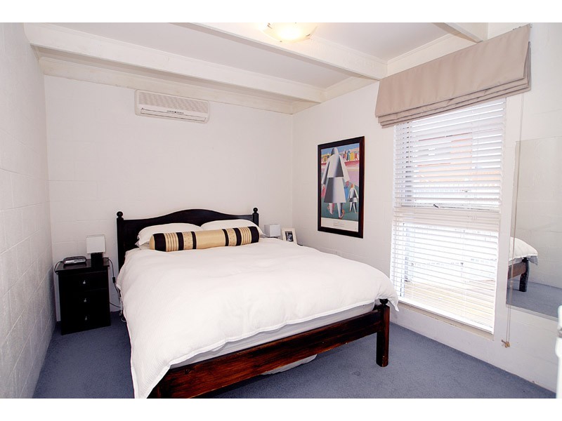 1/205 Station Street, Edithvale VIC 3196