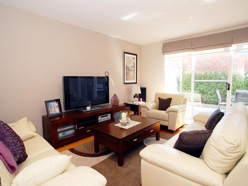 1/1 Riviera Street, Seaford VIC 3198