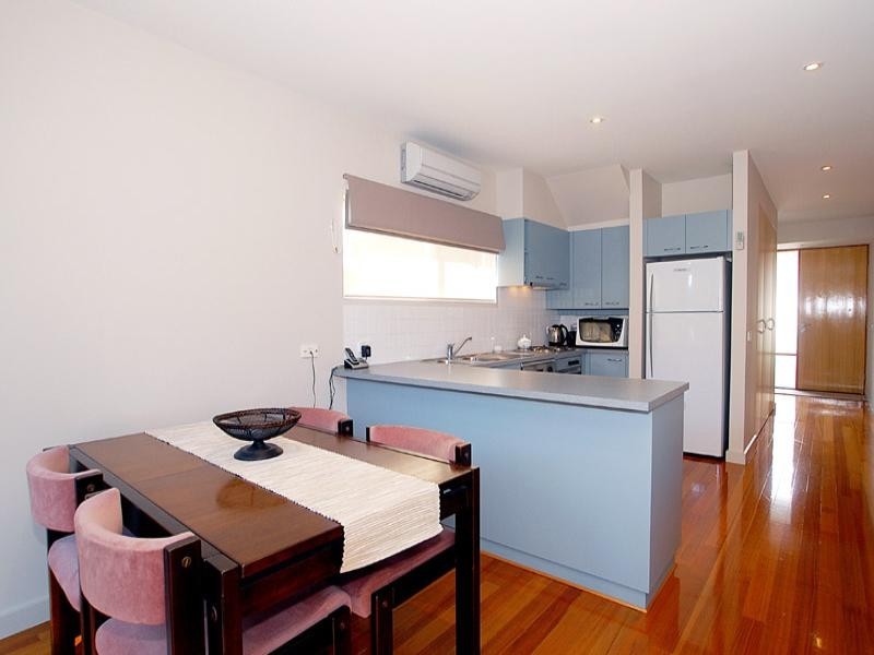 1/1 Riviera Street, Seaford VIC 3198