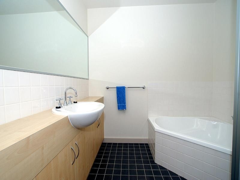 1/1 Riviera Street, Seaford VIC 3198