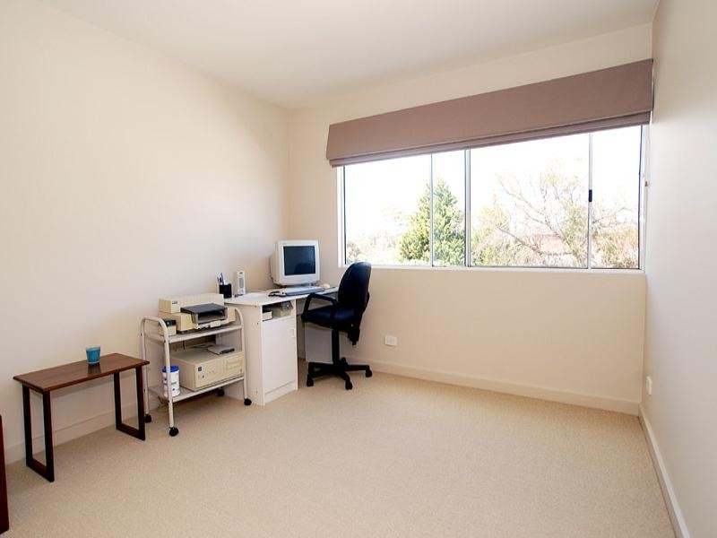 1/1 Riviera Street, Seaford VIC 3198