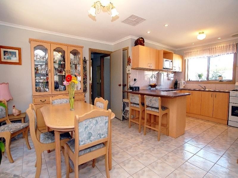 2/17 Bondi Road, Bonbeach VIC 3196