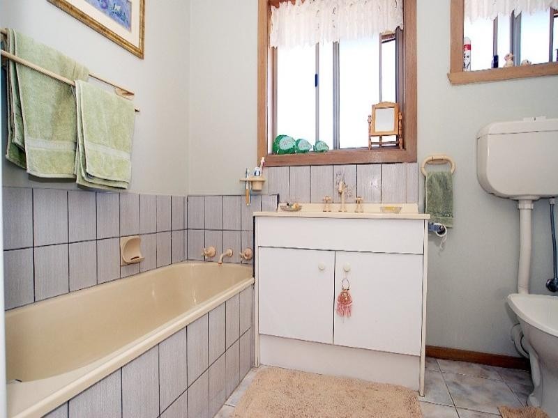 2/17 Bondi Road, Bonbeach VIC 3196