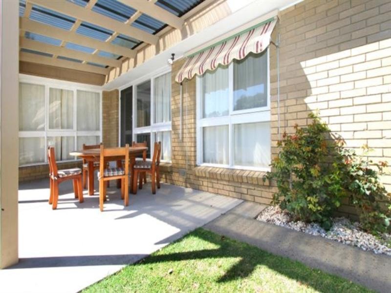 19 Henry Crescent, Seaford VIC 3198