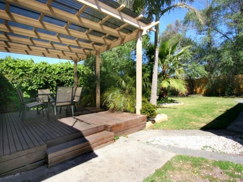19 Henry Crescent, Seaford VIC 3198