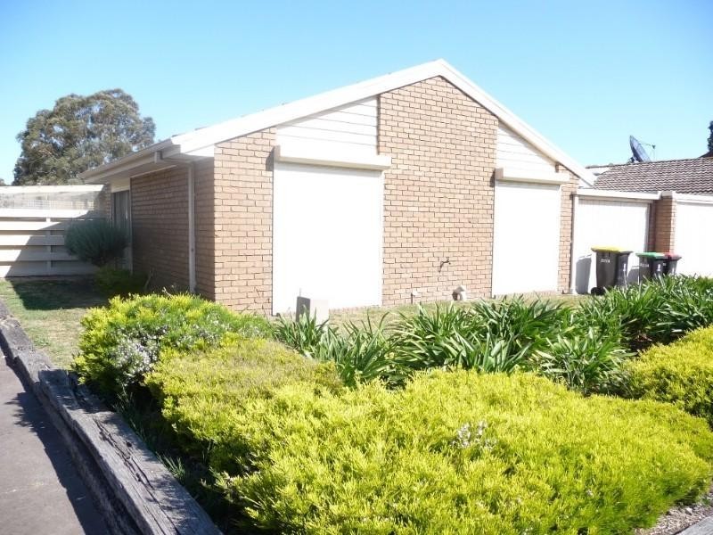 27 Kiah Court, Patterson Lakes VIC 3197