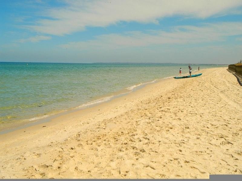 13a Foy Avenue, Chelsea VIC 3196