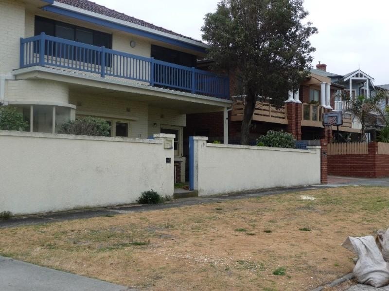 13a Foy Avenue, Chelsea VIC 3196