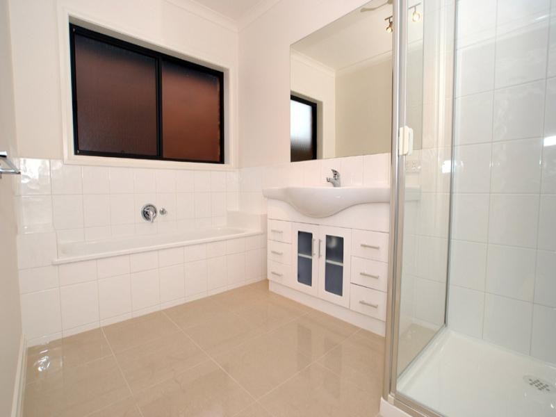 2/15 Canberra Street, Patterson Lakes VIC 3197