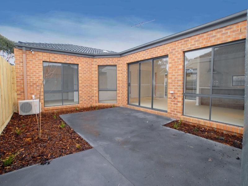 2/15 Canberra Street, Patterson Lakes VIC 3197