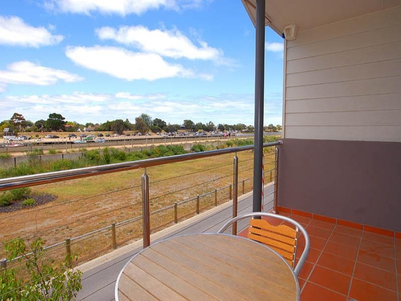 13 Ferrier Grove, Bonbeach VIC 3196