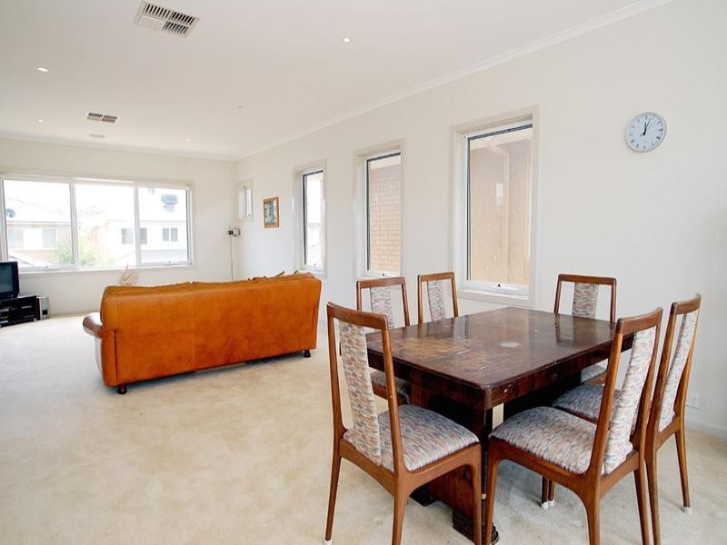 13 Ferrier Grove, Bonbeach VIC 3196