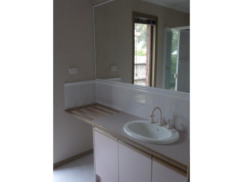 27 Fielding Drive, Chelsea Heights VIC 3196