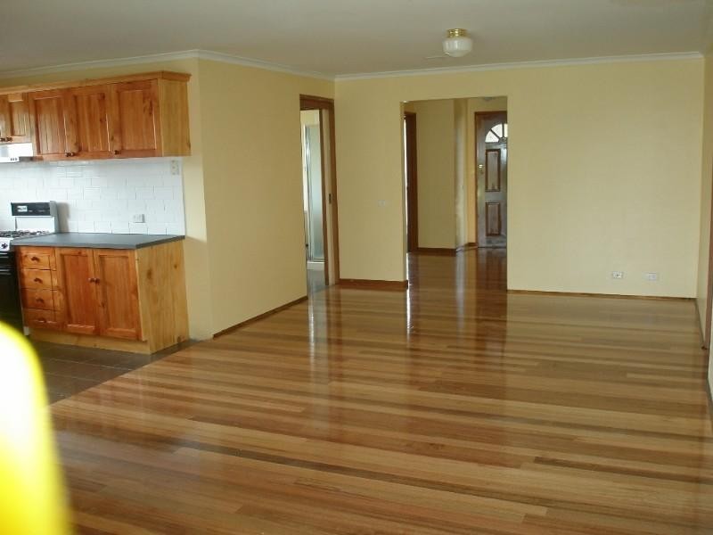 8 Rossiter Court, Seaford VIC 3198