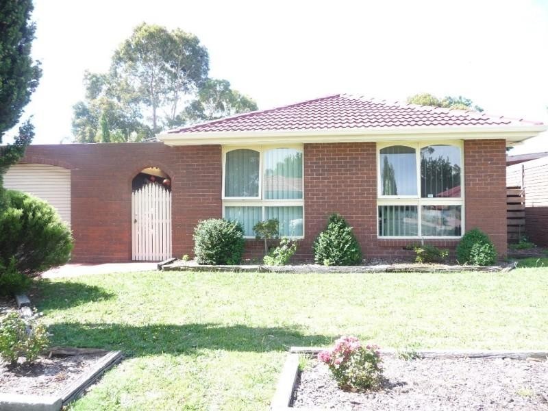 27 Balmain Drive, Carrum Downs VIC 3201