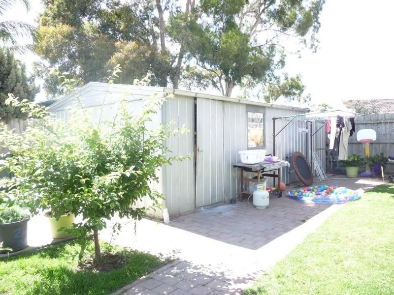 27 Balmain Drive, Carrum Downs VIC 3201