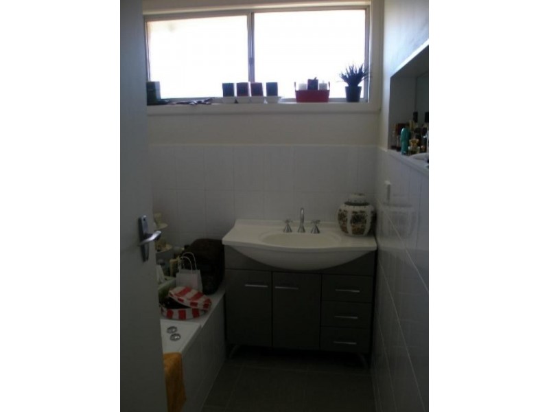 10/437 Station Street, Bonbeach VIC 3196