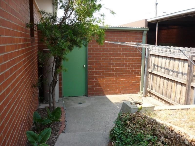 8 Little Colenso Street, Carrum VIC 3197