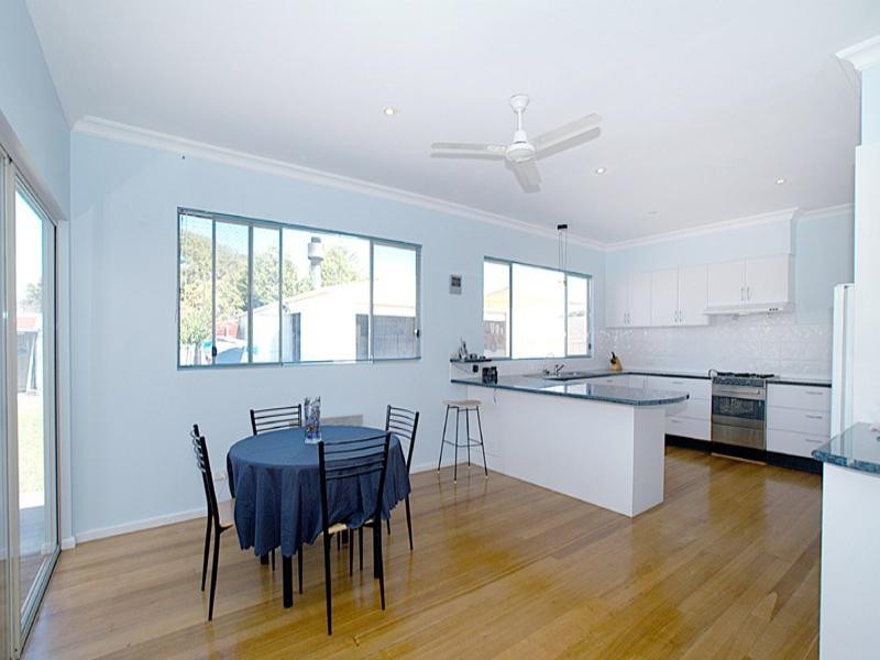 16 Troy Street, Bonbeach VIC 3196