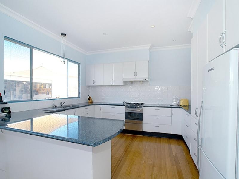 16 Troy Street, Bonbeach VIC 3196