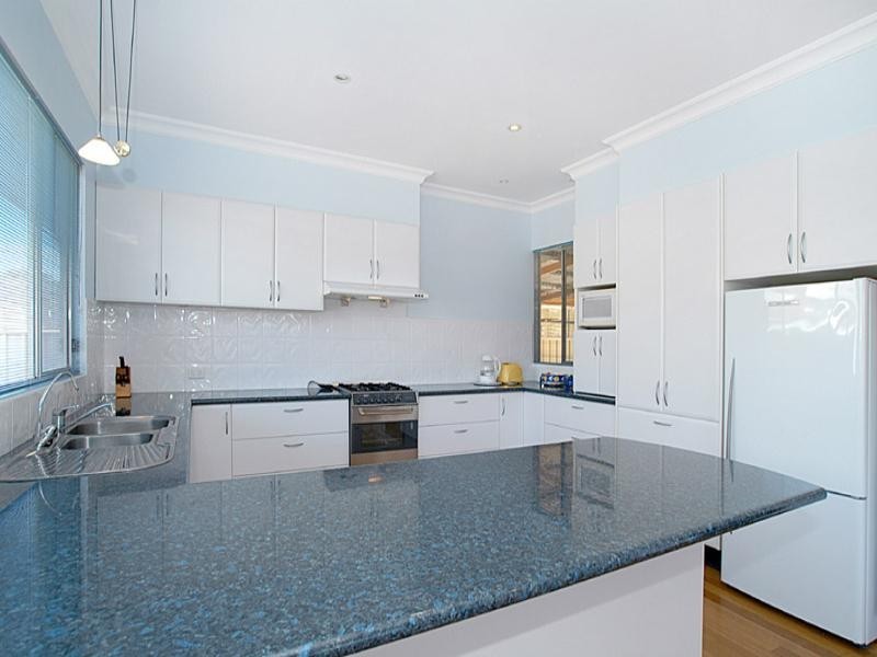 16 Troy Street, Bonbeach VIC 3196