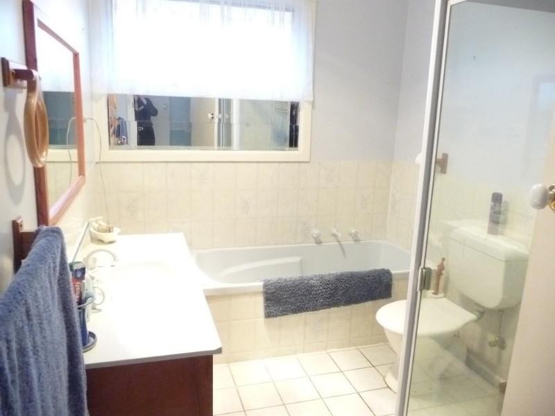 82 Hughes Avenue, Edithvale VIC 3196