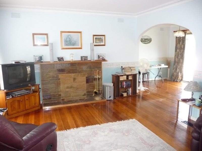82 Hughes Avenue, Edithvale VIC 3196