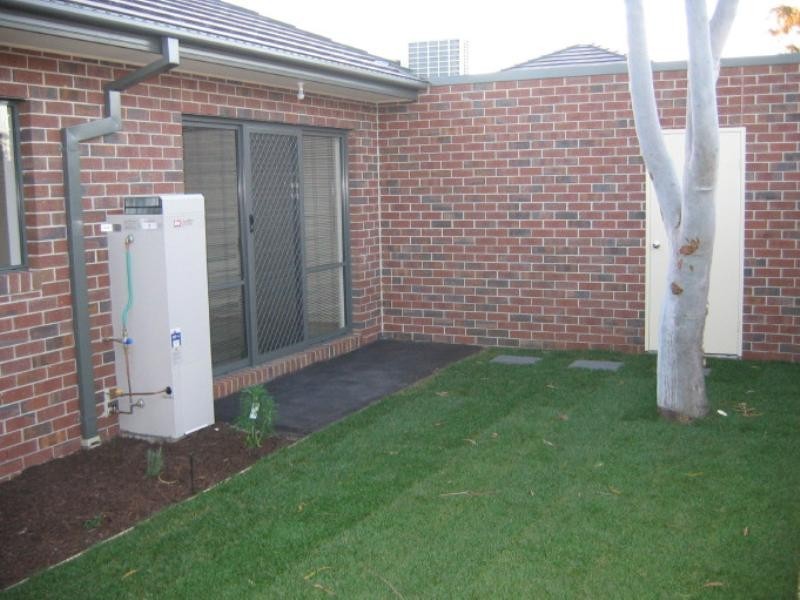 2/17 Troy Street, Bonbeach VIC 3196