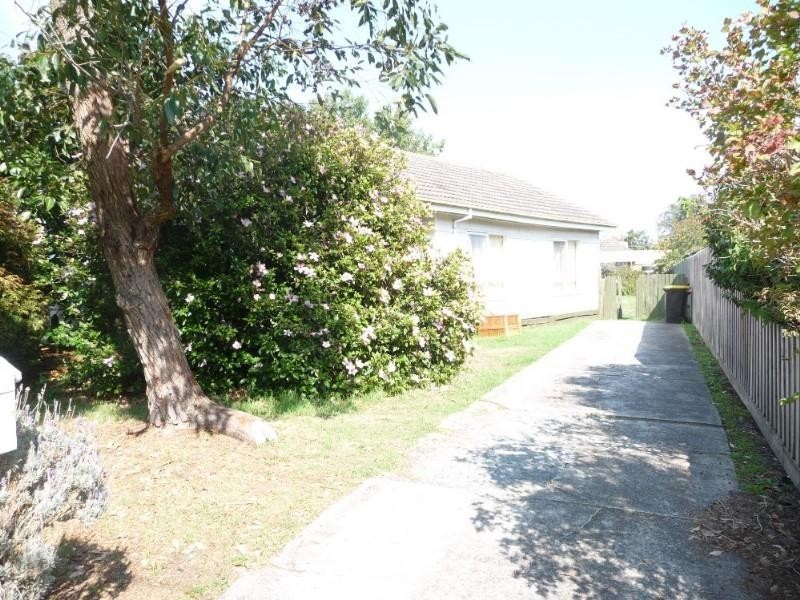 4 Randall Avenue, Edithvale VIC 3196