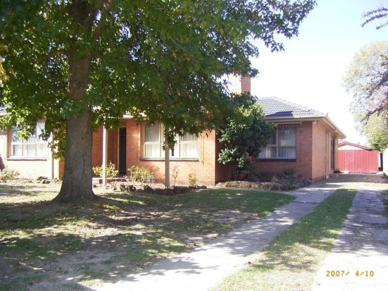 10 Netherall Street, Seaford VIC 3198