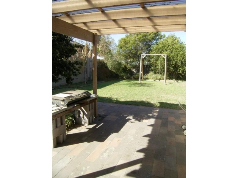 10 Netherall Street, Seaford VIC 3198