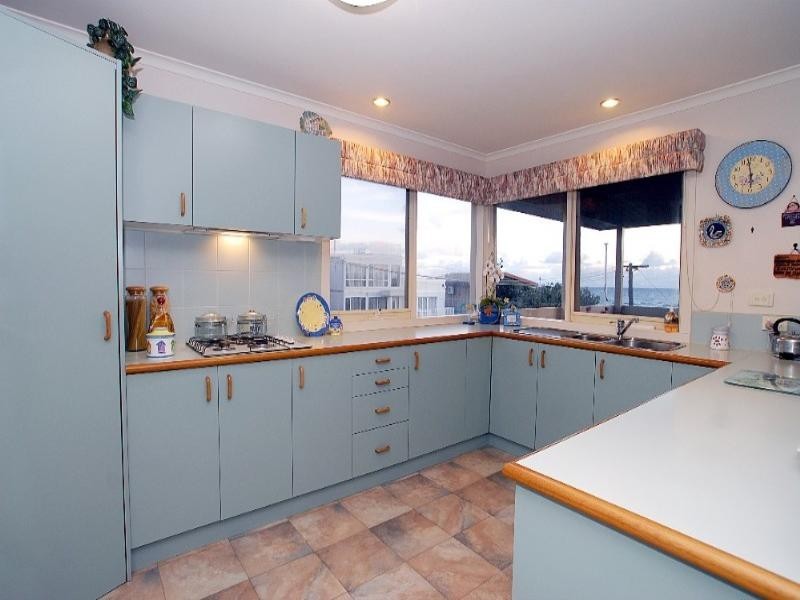 9 Roseberry Avenue, Chelsea VIC 3196