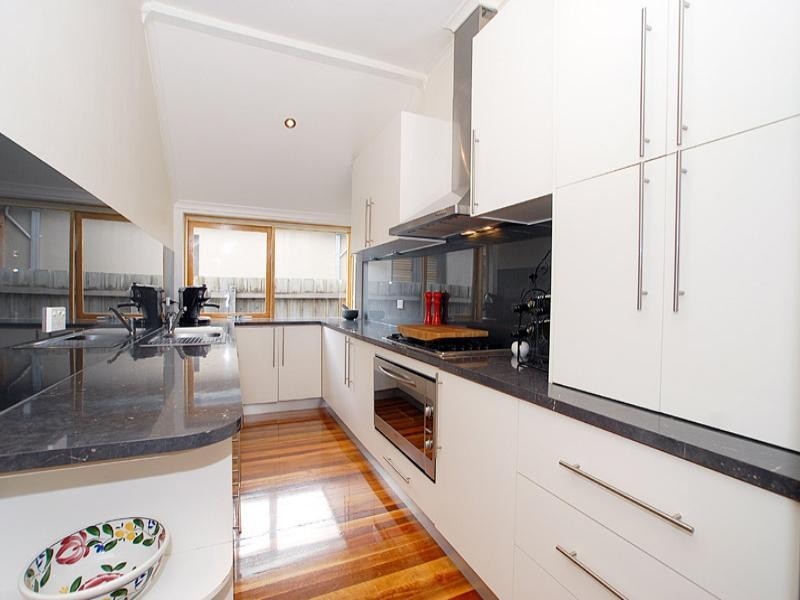 1/23 Bondi Road, Bonbeach VIC 3196