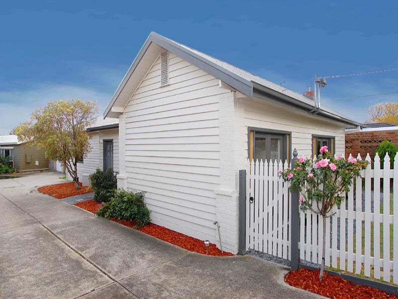 1/23 Bondi Road, Bonbeach VIC 3196