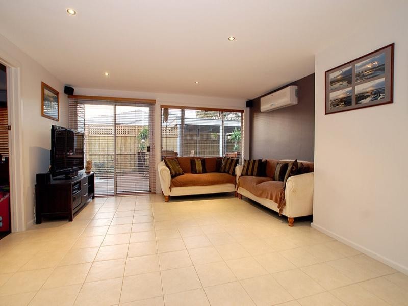 1/41 Ella Grove, Chelsea VIC 3196