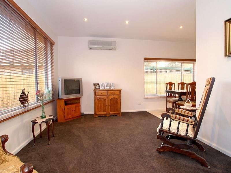 1/41 Ella Grove, Chelsea VIC 3196