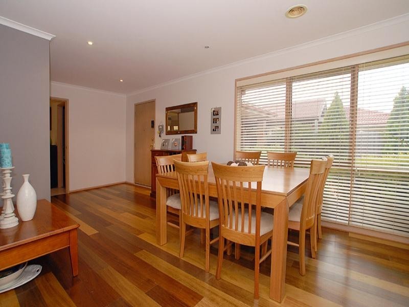 21 Dunscombe Place, Chelsea Heights VIC 3196