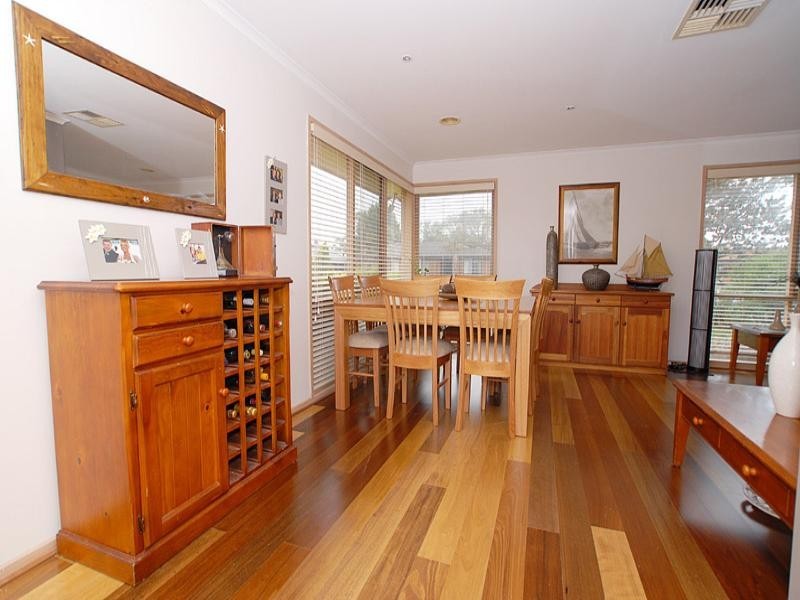 21 Dunscombe Place, Chelsea Heights VIC 3196