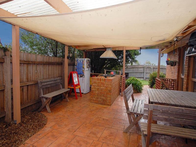 21 Dunscombe Place, Chelsea Heights VIC 3196