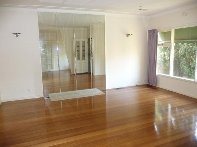 8 Marabou Place, Aspendale VIC 3195