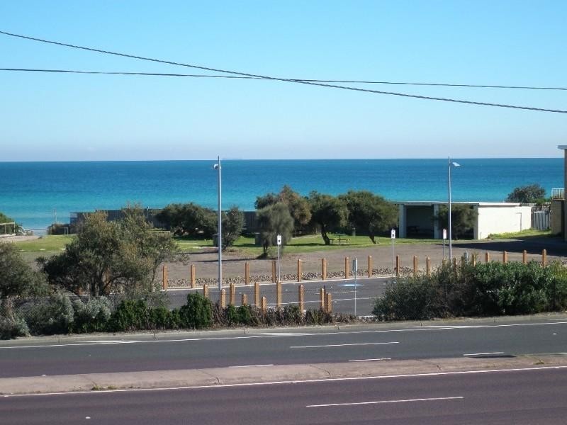 1/13 Nepean Highway, Seaford VIC 3198