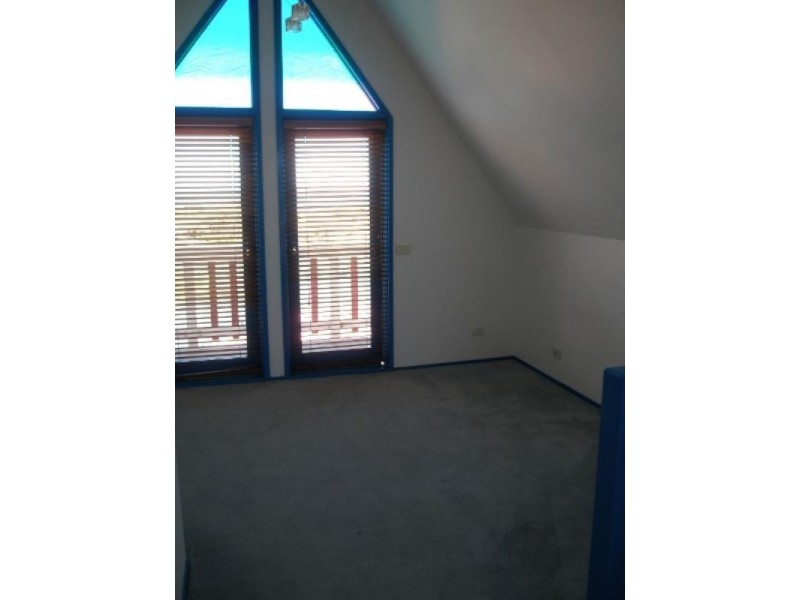 1/13 Nepean Highway, Seaford VIC 3198