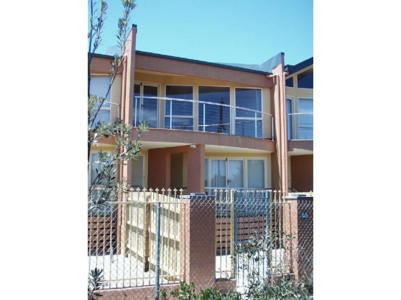 12/1 Nepean Highway, Seaford VIC 3198
