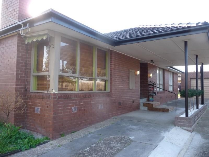 15 Elisdon Drive, Seaford VIC 3198