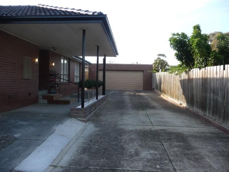 15 Elisdon Drive, Seaford VIC 3198