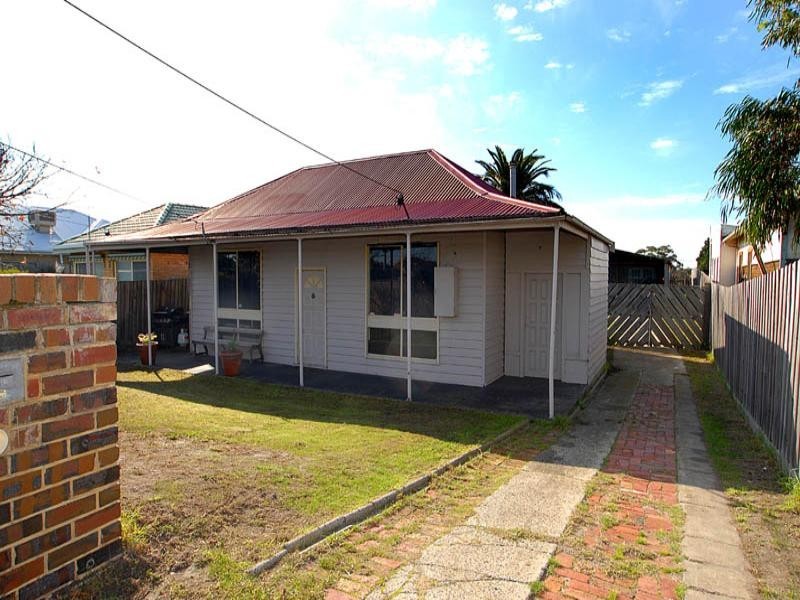 242 Station Street, Edithvale VIC 3196