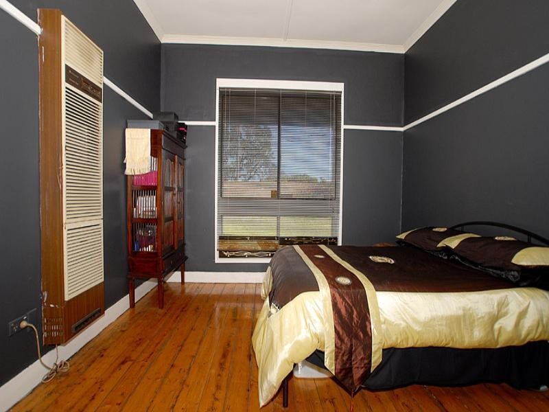 242 Station Street, Edithvale VIC 3196