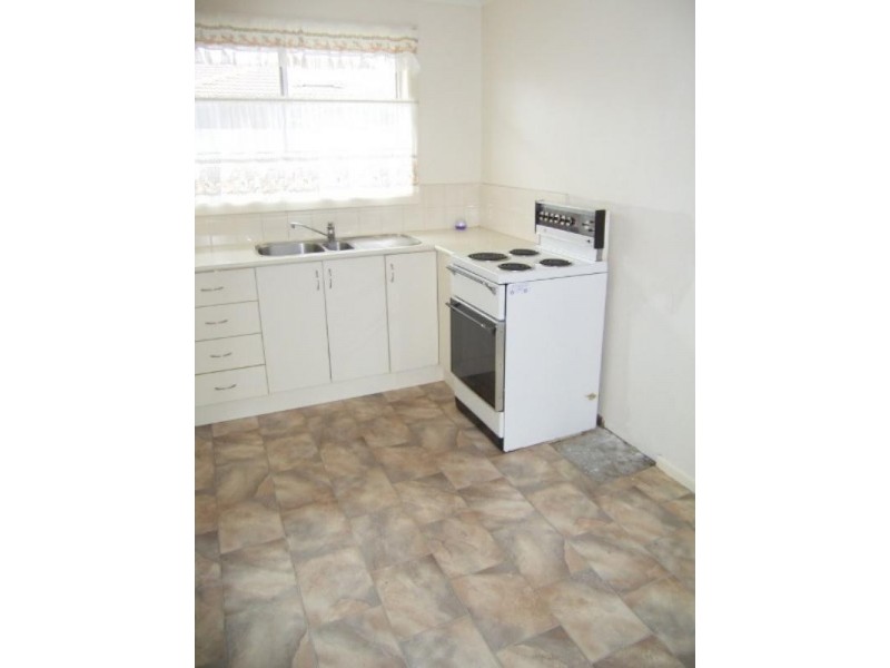 1/29 Embankment Grove, Chelsea VIC 3196