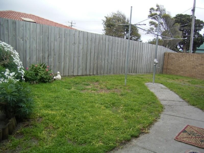 1/29 Embankment Grove, Chelsea VIC 3196