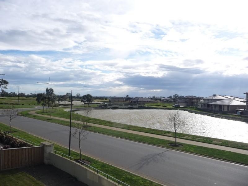 24 Mashie Terrace, Sandhurst VIC 3977